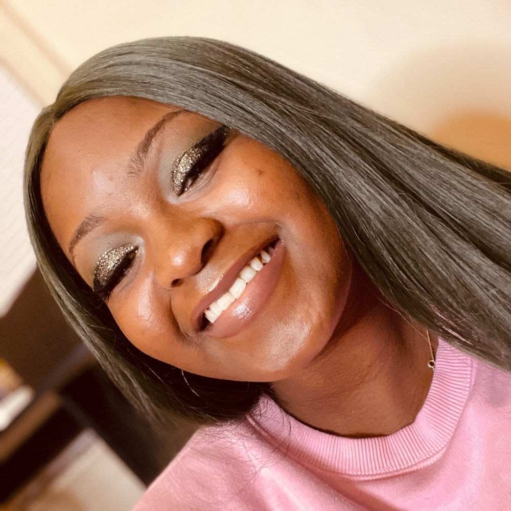 Meet your Posher, Alia